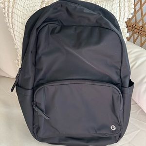 Lululemon Everywhere Backpack 22L